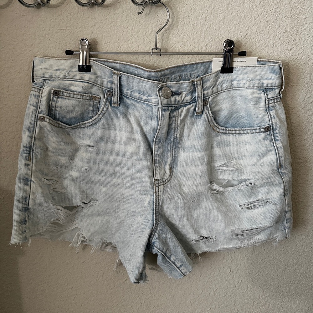 American Eagle AE Super Hi-Rise Festival Midi Shorts